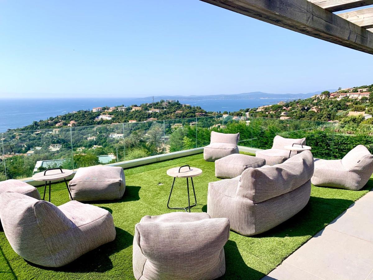 Vue Panoramique Sur La Baie De St Tropez Villa เลอิสซ็องเบรอ ภายนอก รูปภาพ